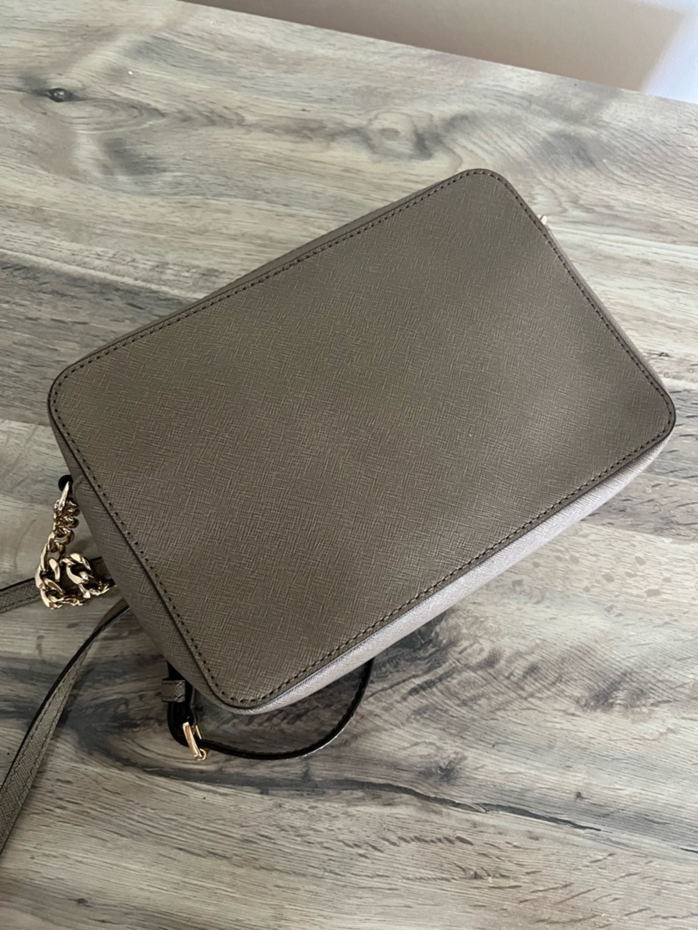 Michael Kors Taupe Saffiano Crossbody with Gold Chain - Picture 7 of 10